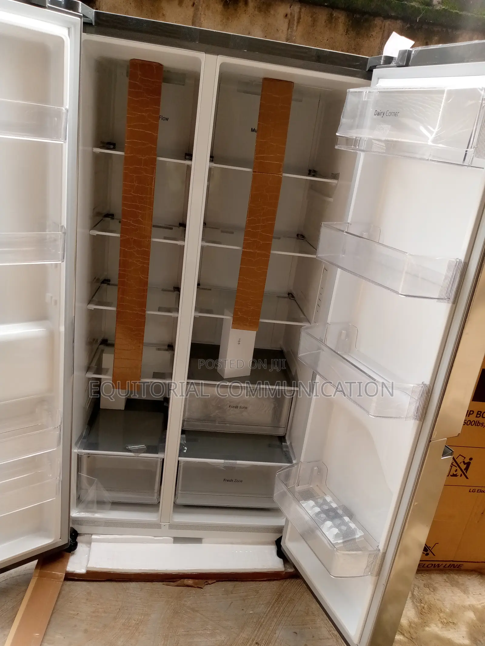Best Quality Side-by Side LG 688L Refrigerator 