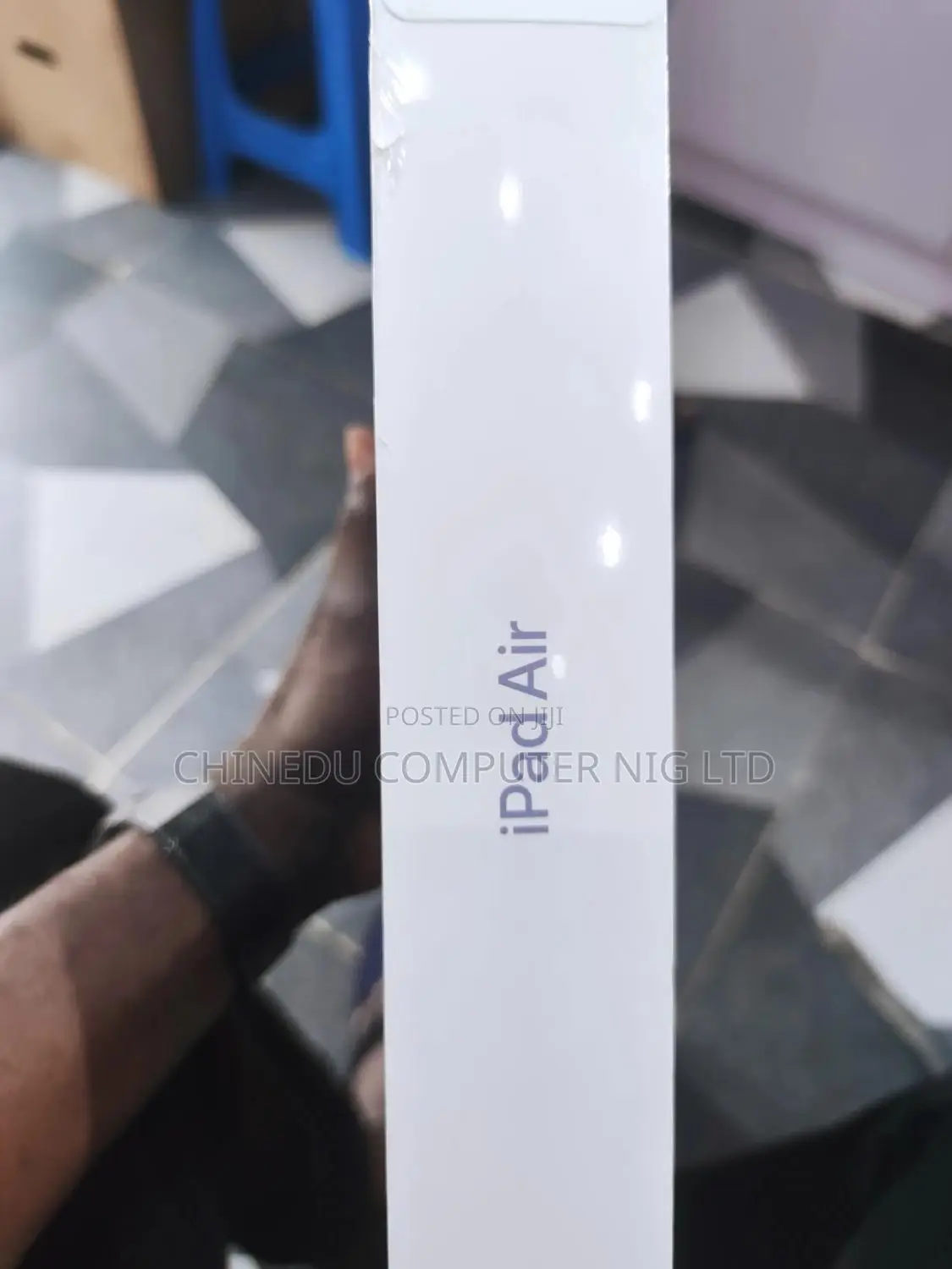 New Apple iPad Air (2022) 64 GB Blue