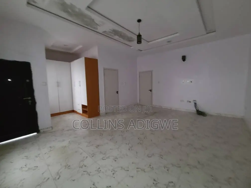 4bdrm Duplex in Oral Estate Chevron for sale