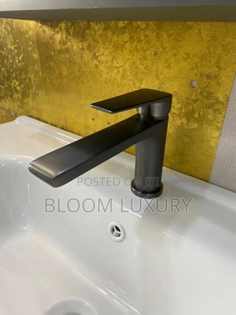 Heavy Guage Wash Hand Basin Faucet