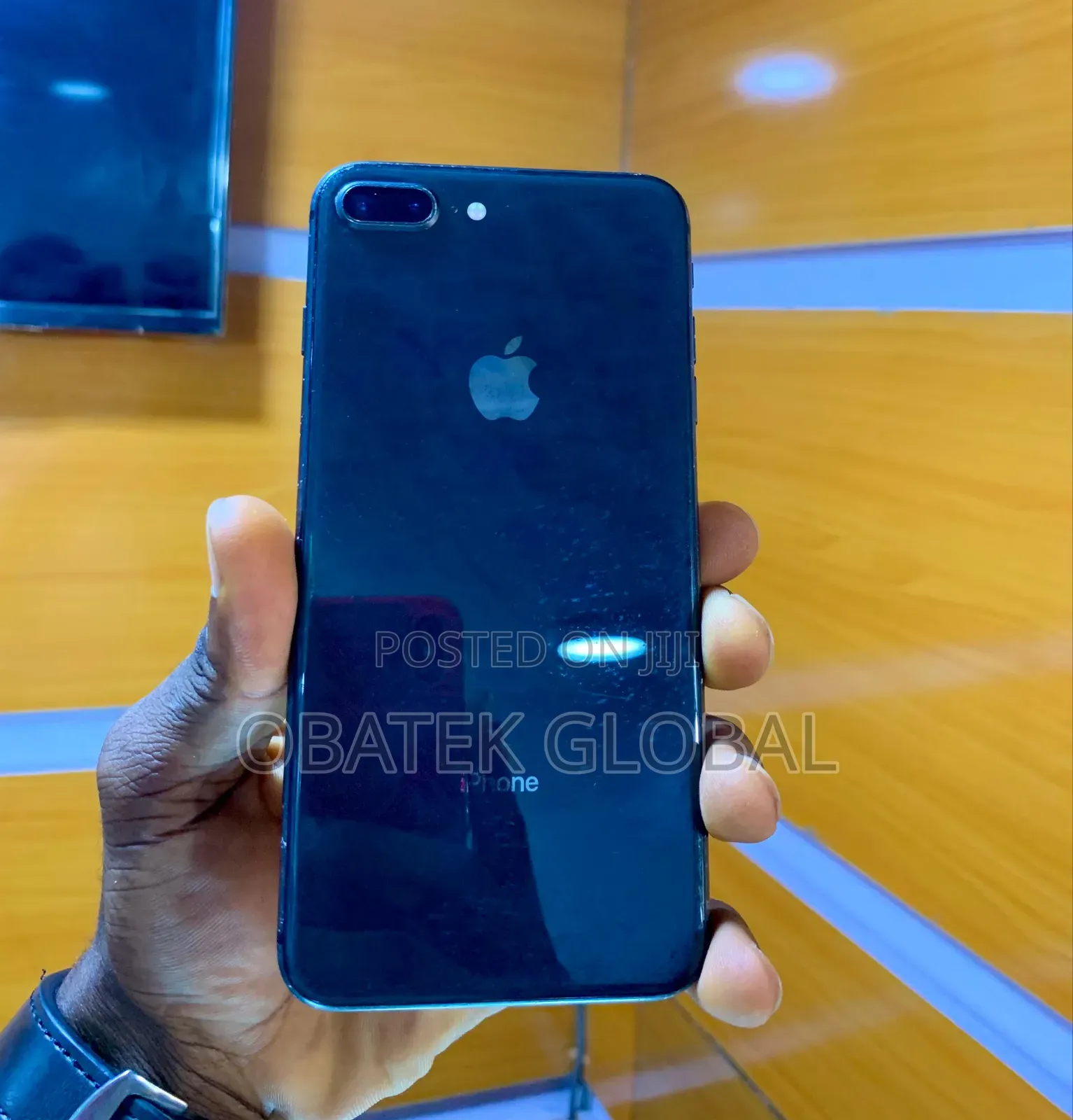 Apple iPhone 8 Plus 64 GB Black