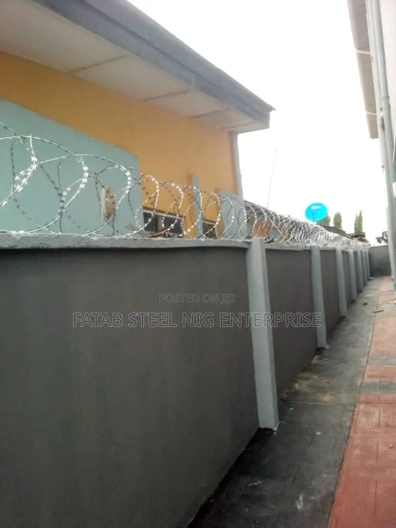 Hot Dipped Galvanise Security Fence