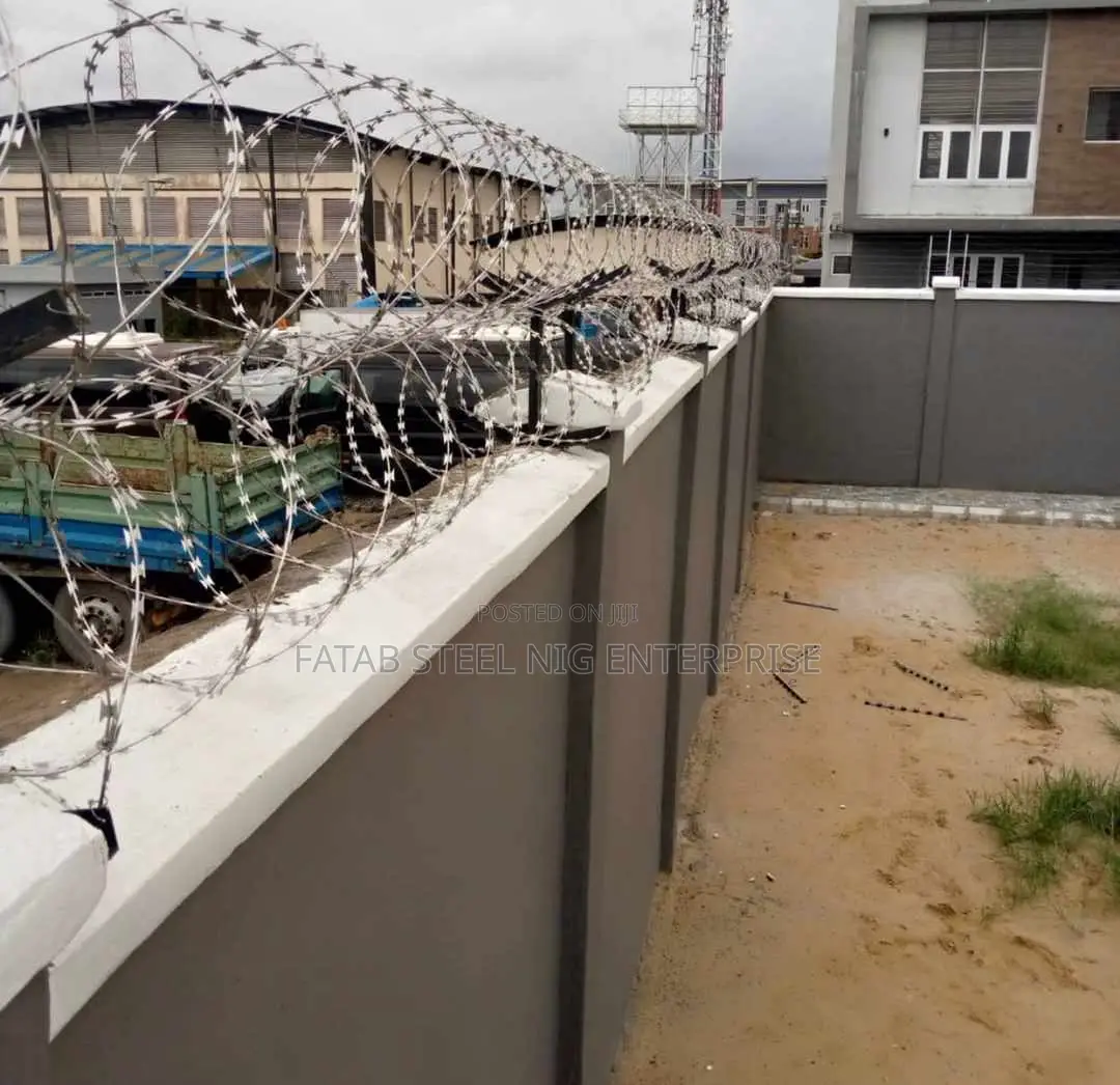 Hot Dipped Galvanise Security Fence