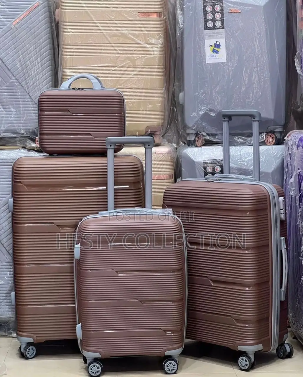 Luxury Quality Luggage Plastic Rubber Traveling Hand Bag Box