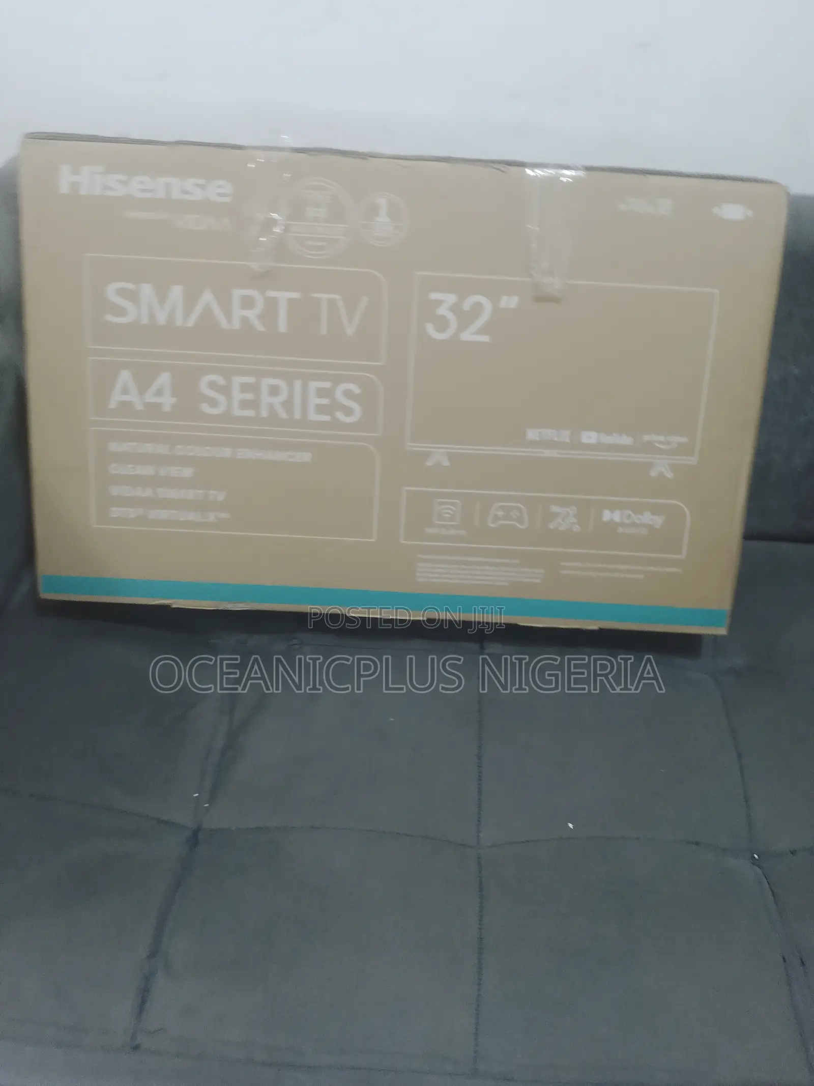 Super Sleek 32inches Hisense Smart TV