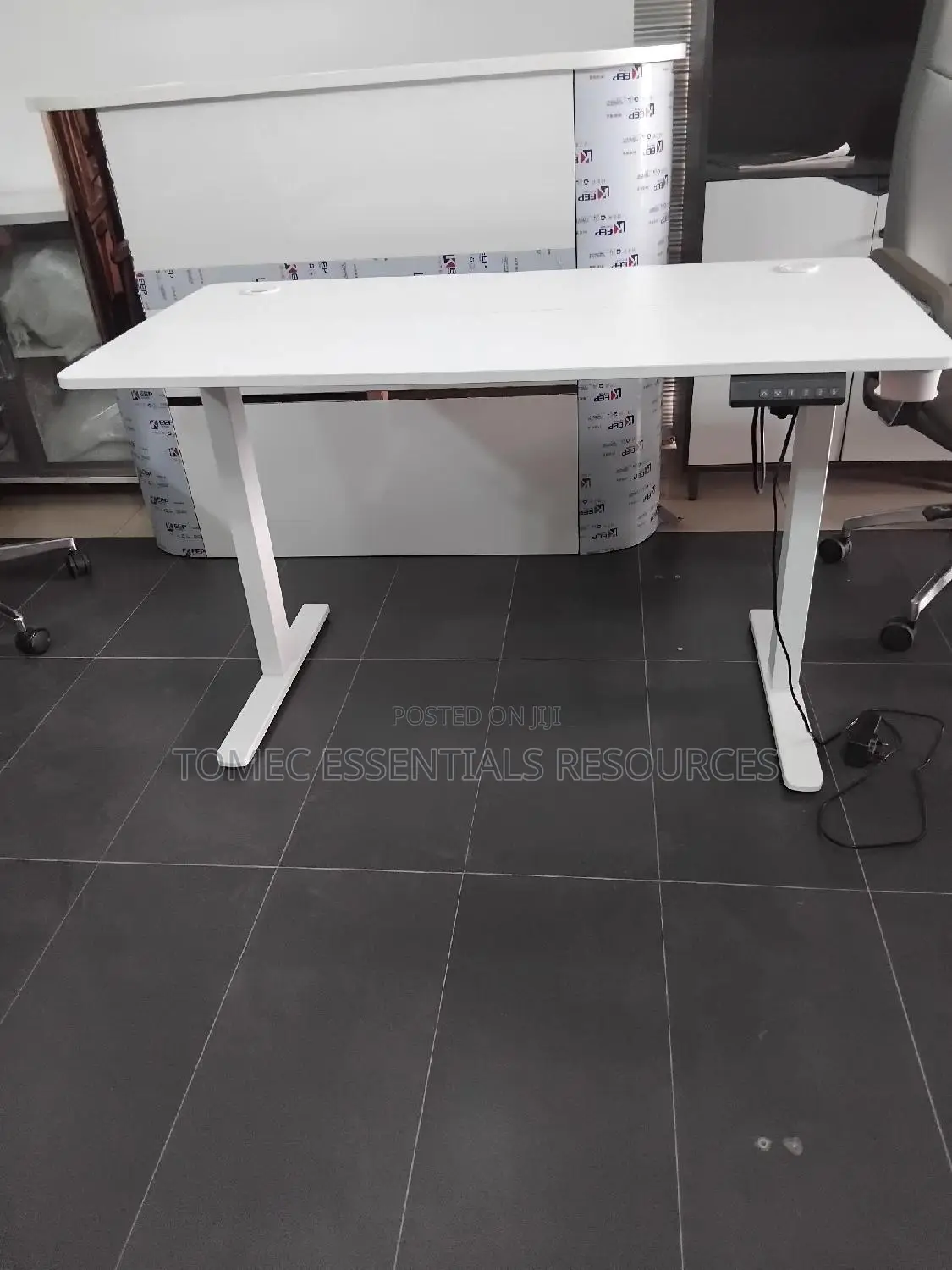 Imported Quality Electric Height Adjustable Table