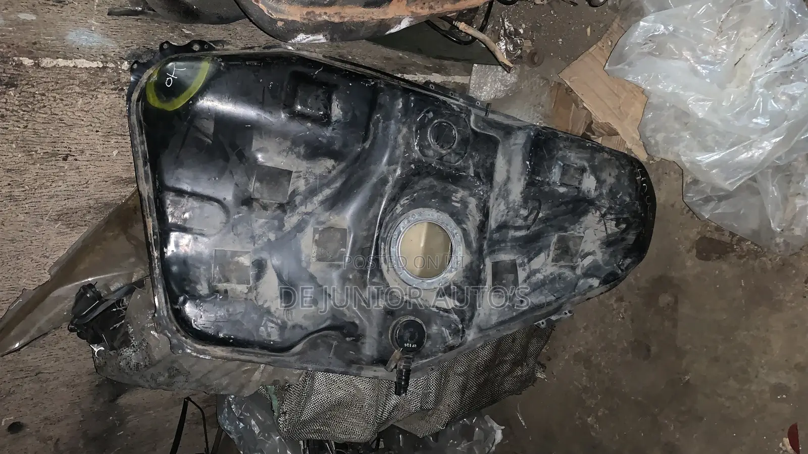 Complete Fuel Tank for Toyota Corolla 2003