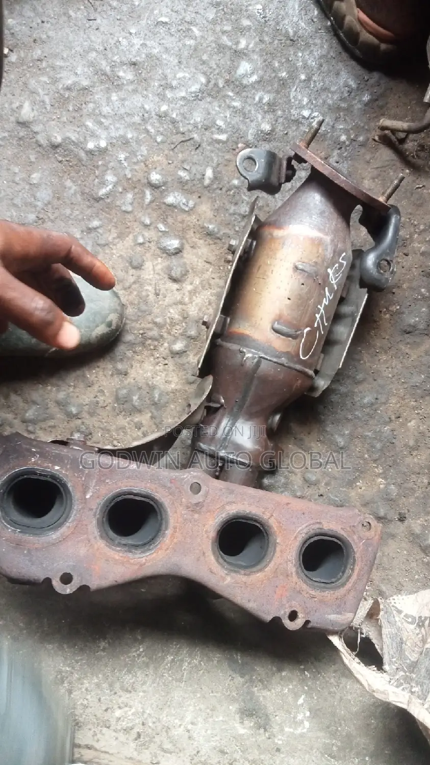 Toyota Camry Engine Cataly 2010 Model