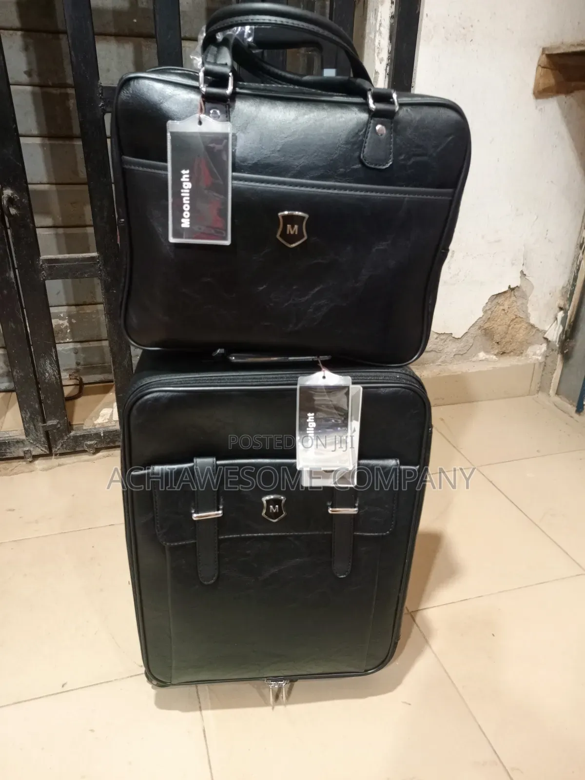 Quality Leather Box With Laptop Bag 20"