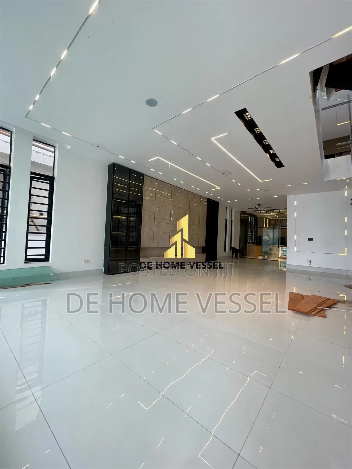 5bdrm Duplex in Lekki for sale