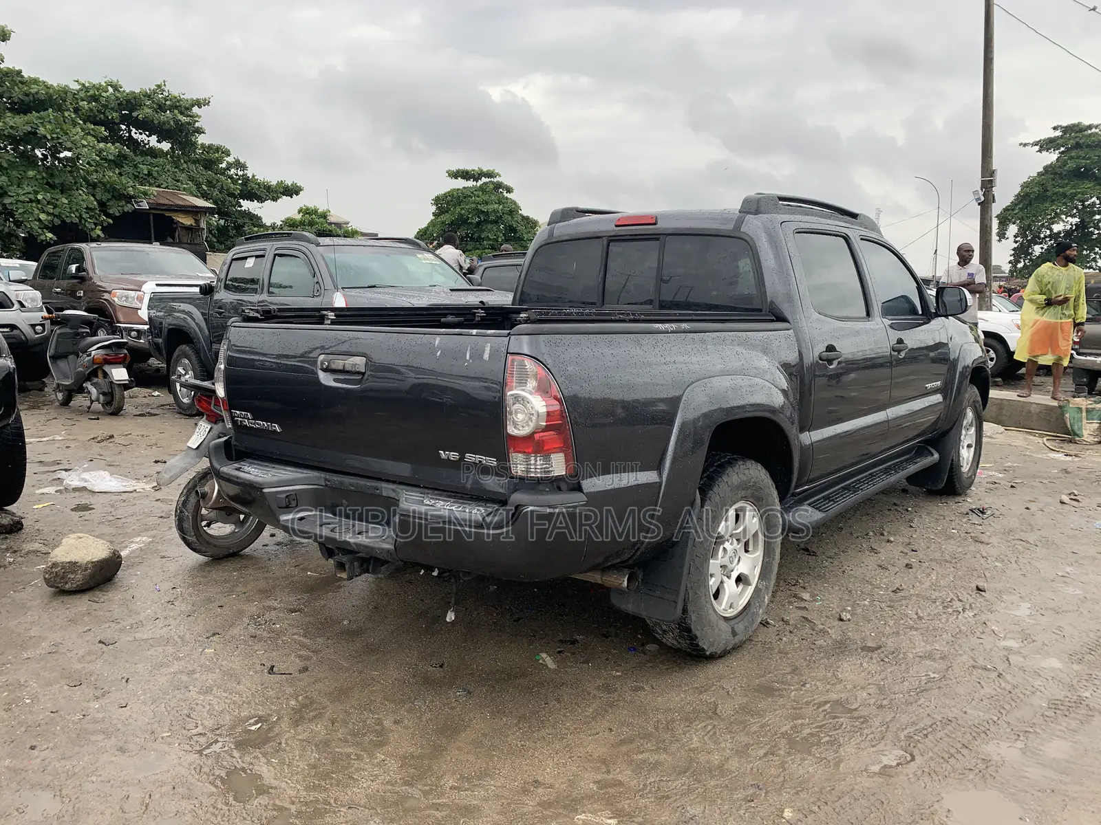 Toyota Tacoma Double Cab 4x4 4.0L V6 5-Speed Automatic 2013 Gray