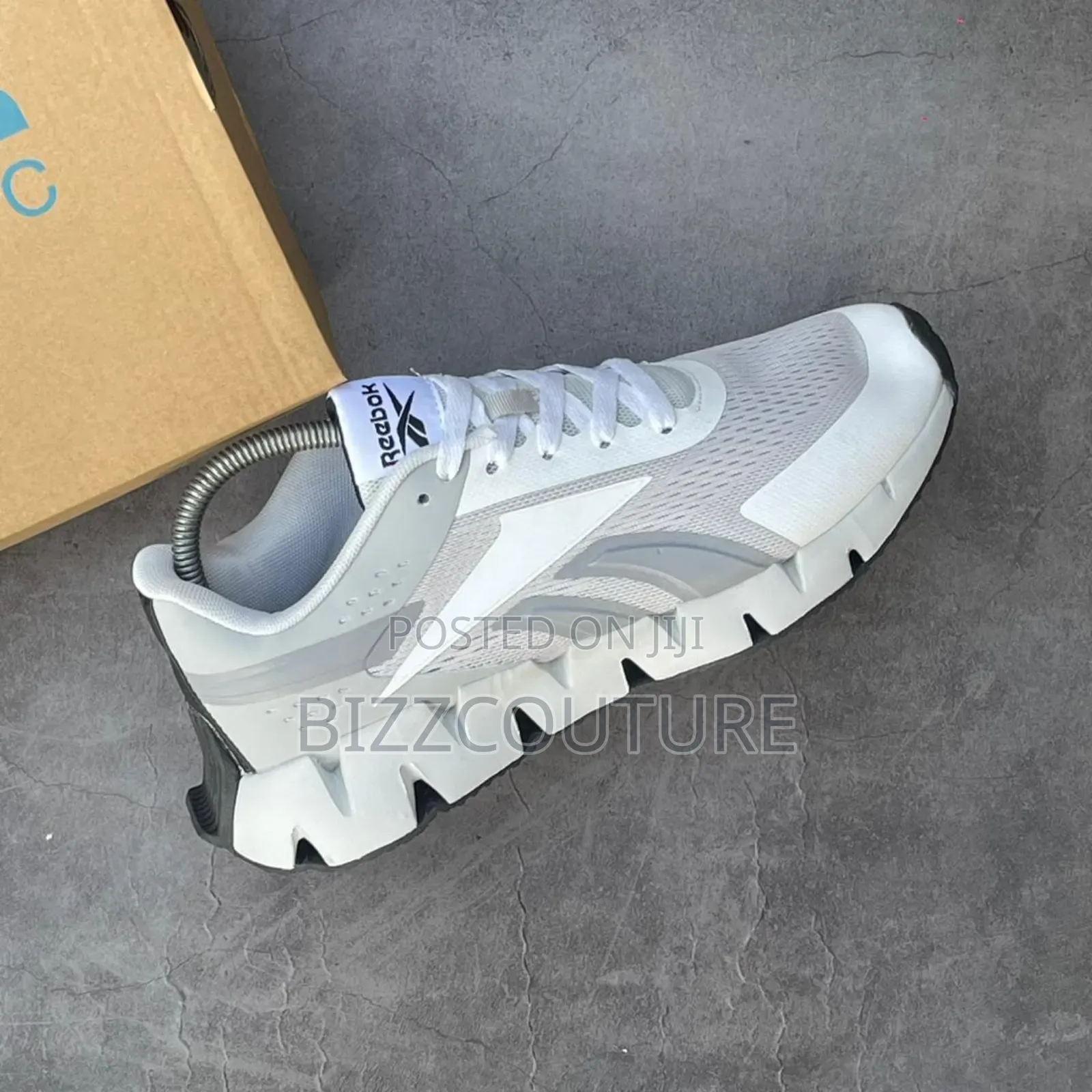 Original REEBOK Zig Dynamica 2.0 Grey Available in Store