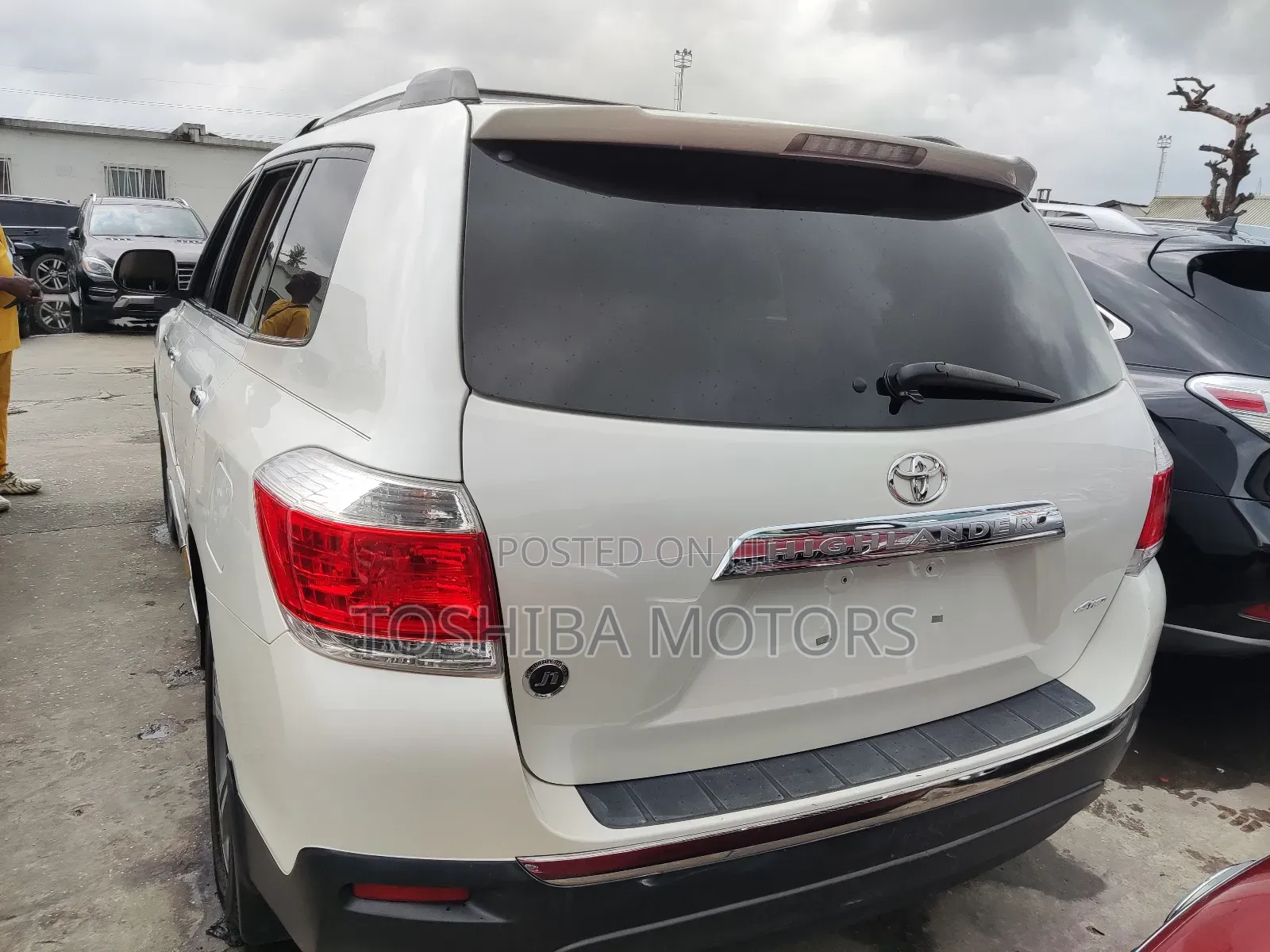 Toyota Highlander Limited 3.5l 4WD 2013 White