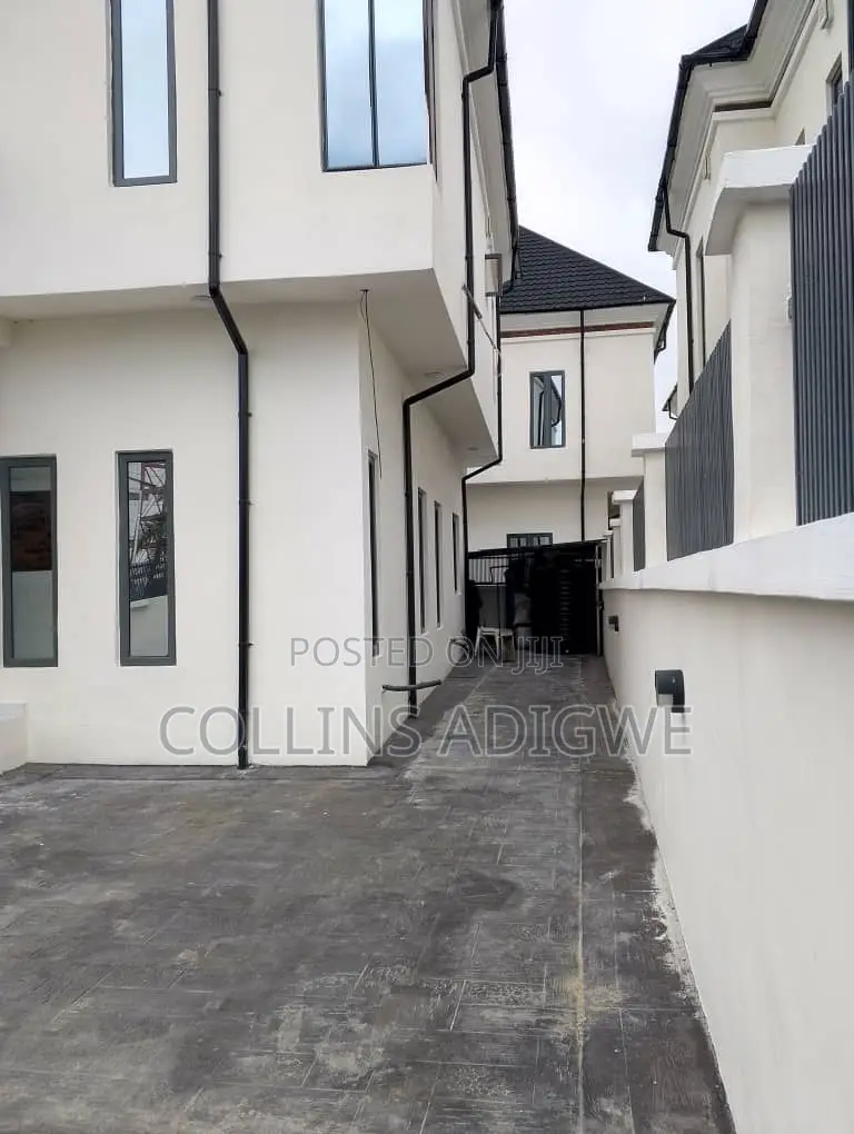 5bdrm Duplex in Ikate-Lekki, Ikota for sale