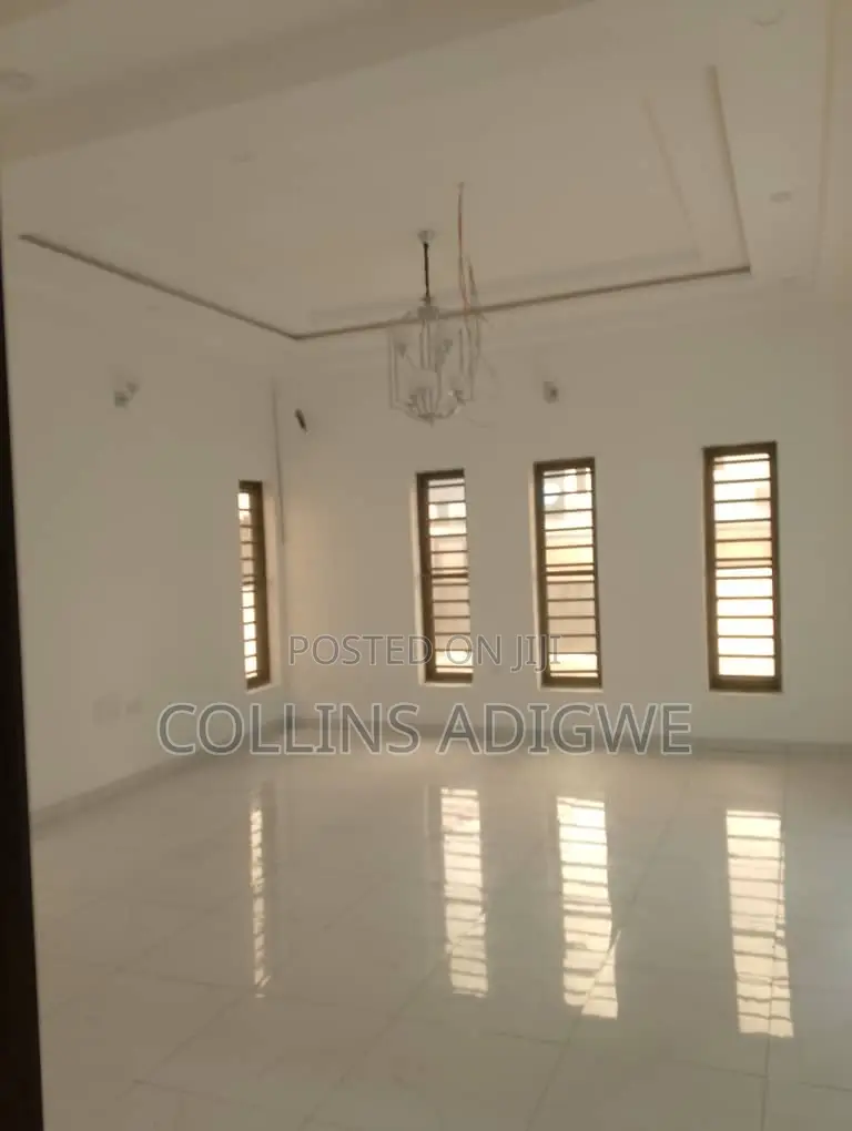 5bdrm Duplex in Ikate-Lekki, Ikota for sale