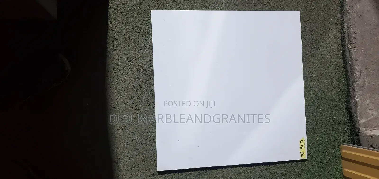 Spanish 60x60 14mm Thickness Vitrified Tiles