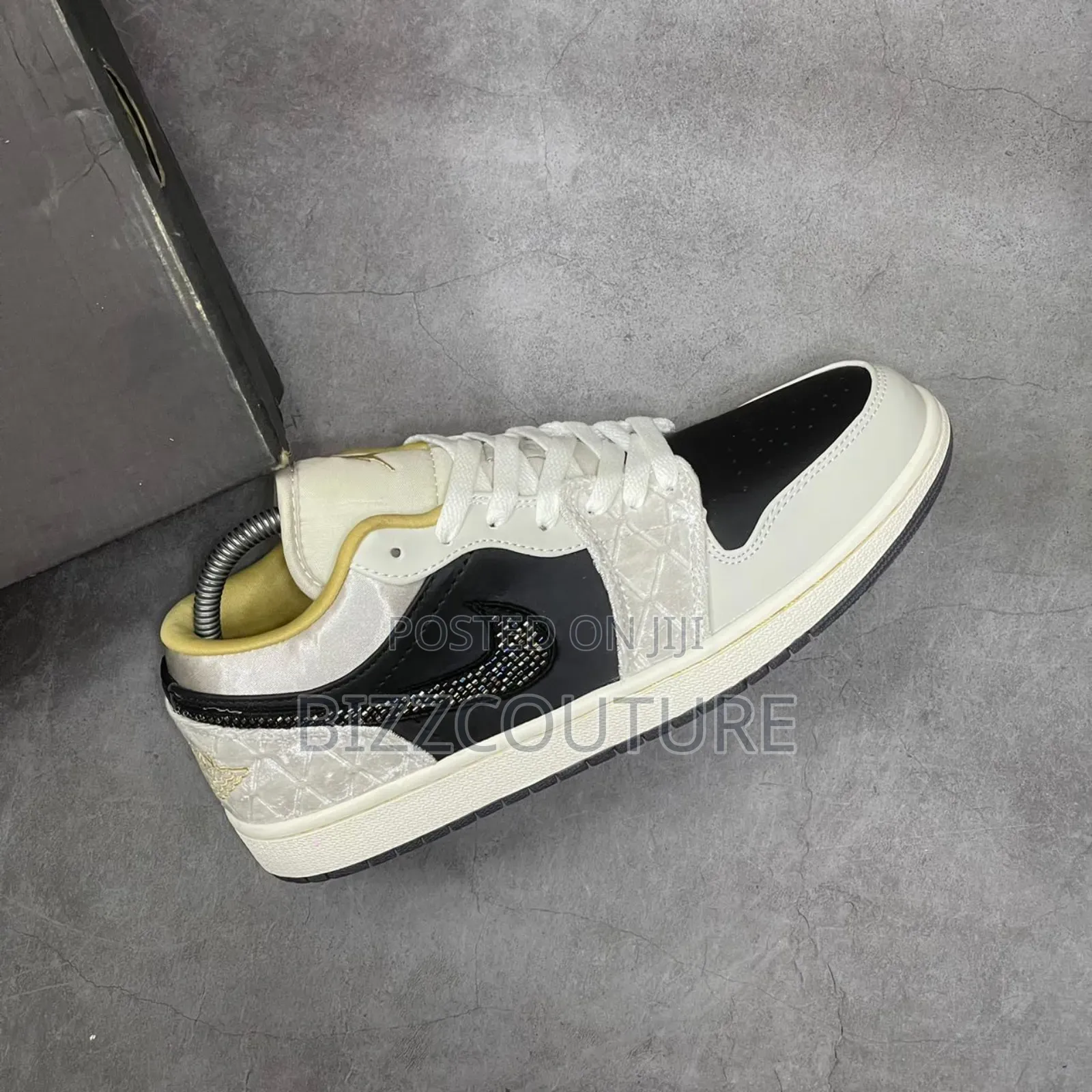 Original AIR JORDAN 1 Low SE Beaded Swoosh Available Instore