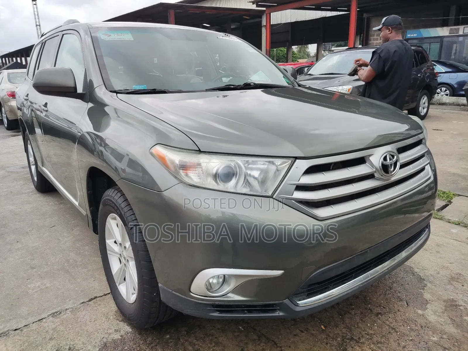 Toyota Highlander 3.5L 4WD 2013 Burgundy