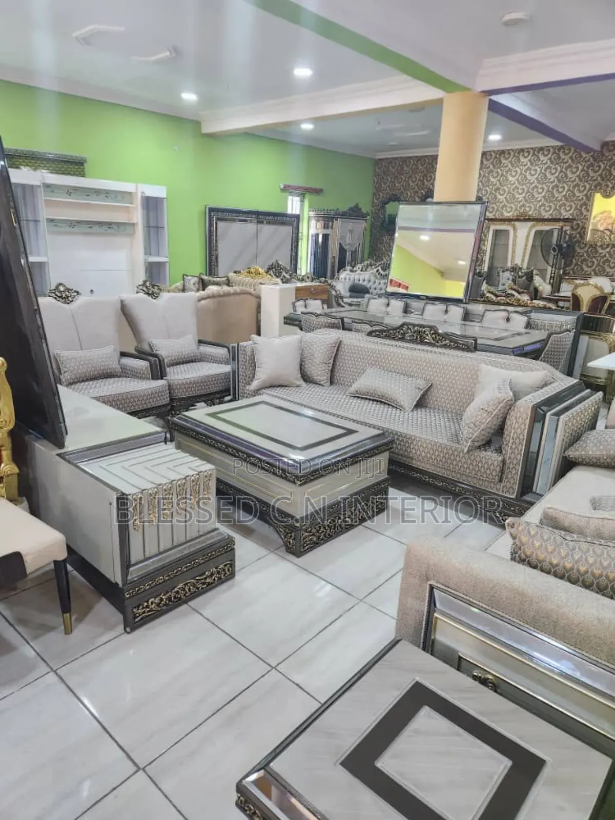 Classic Higher Quality Chair and Dinning Set