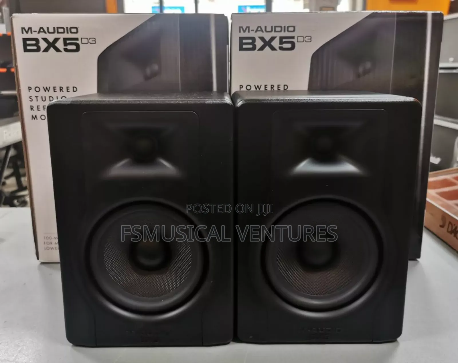 M-Audio BX5 D3 Powered Studio Reference Monitor