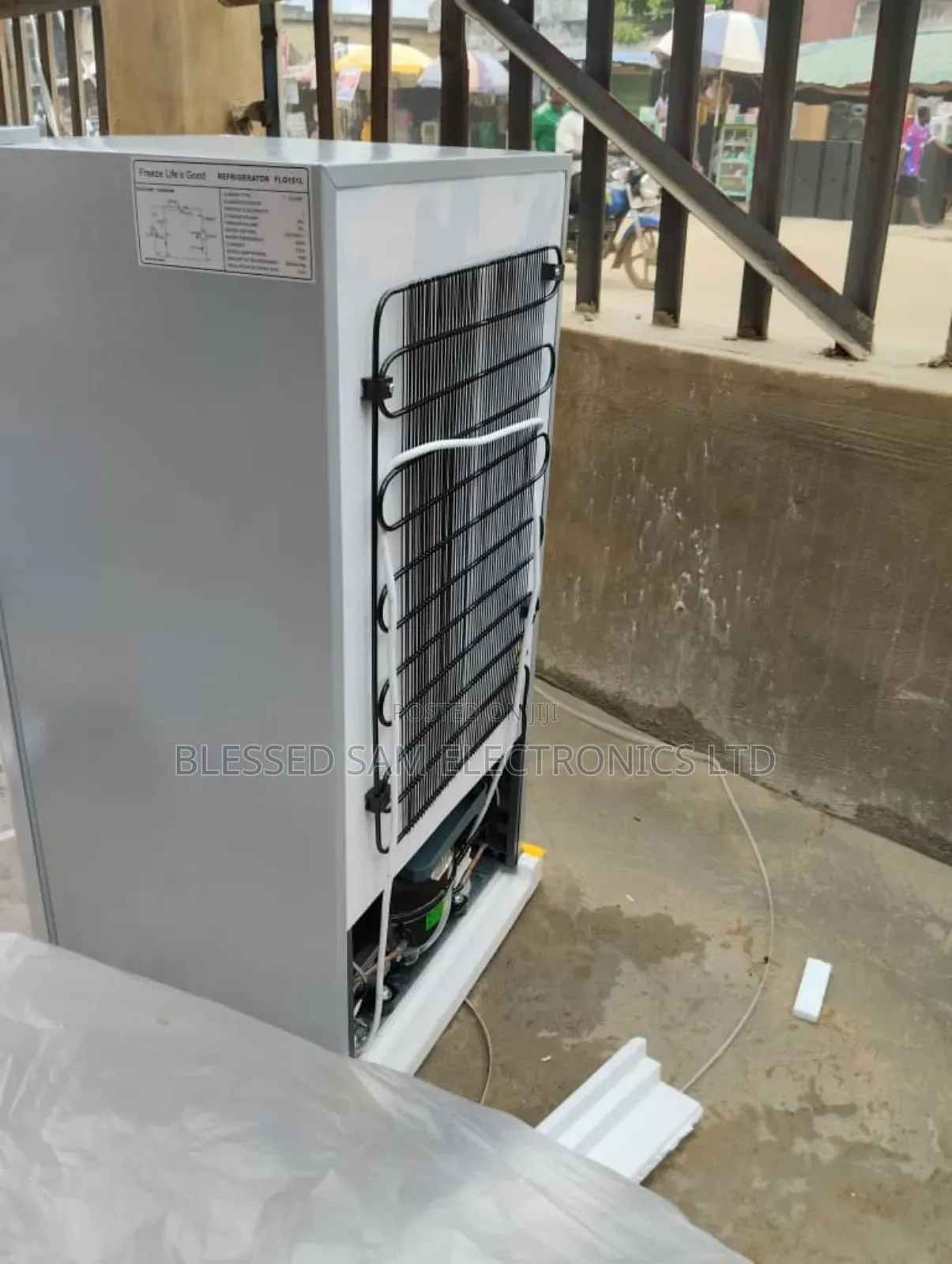 Original >Lg Double Door 110l Fridge Fast Ice Maker > 2 Yrs