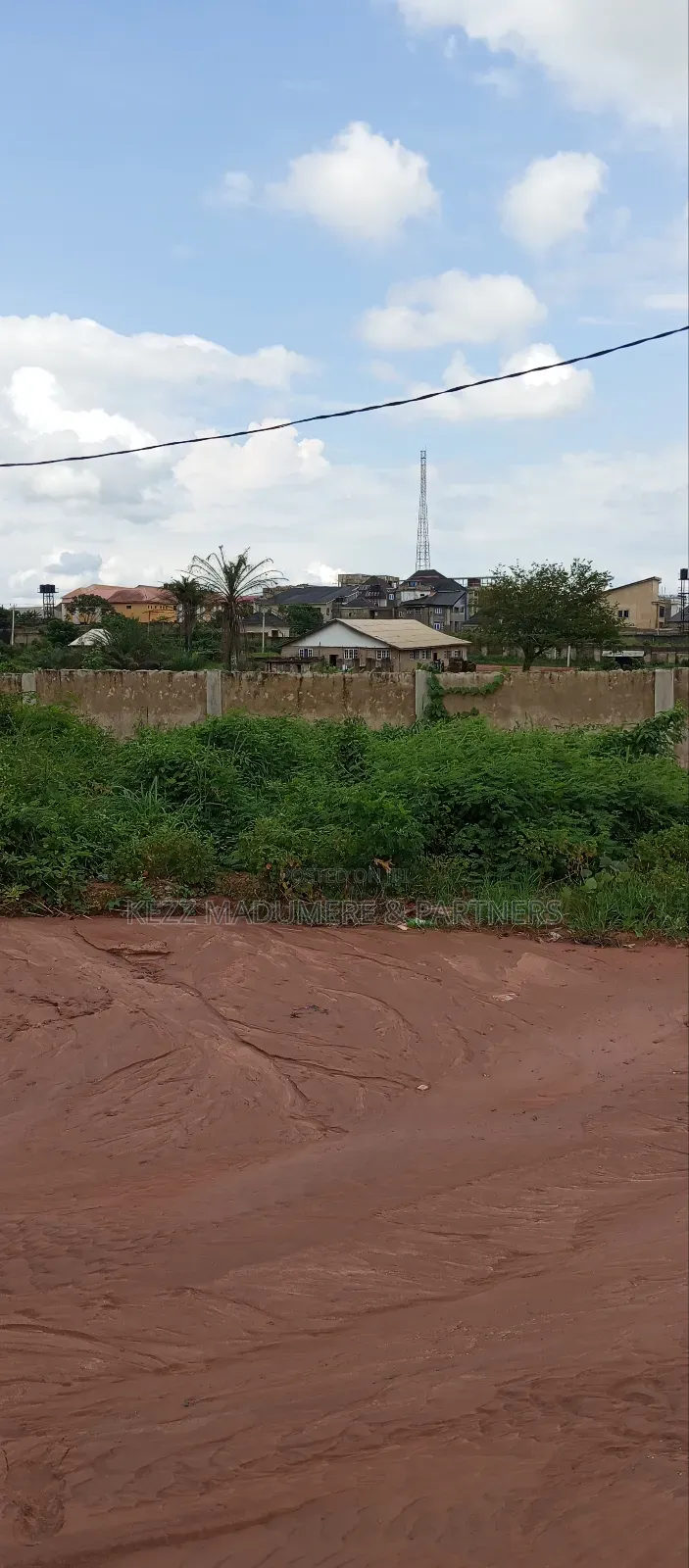 For Sale : 8 Plots Aba Rd, Umuahia