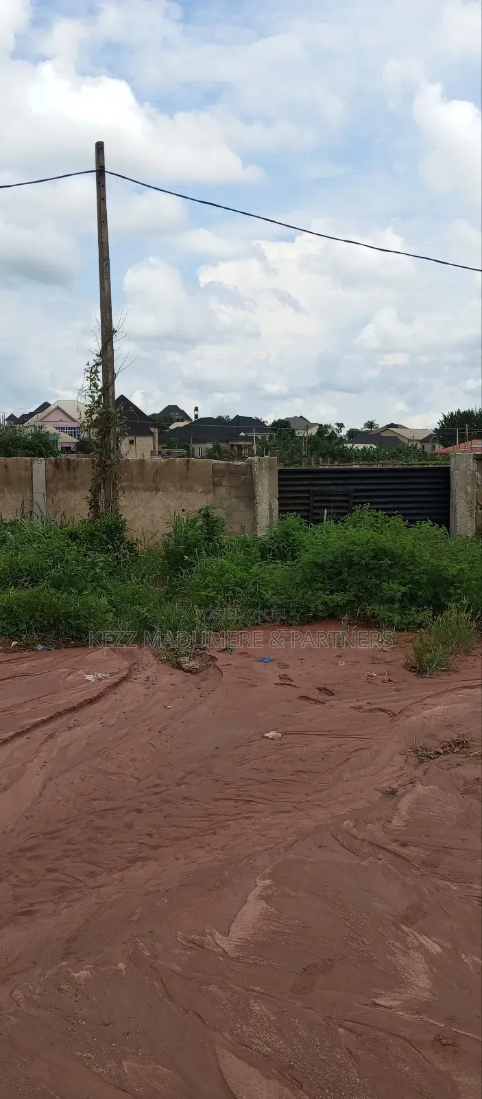 For Sale : 8 Plots Aba Rd, Umuahia