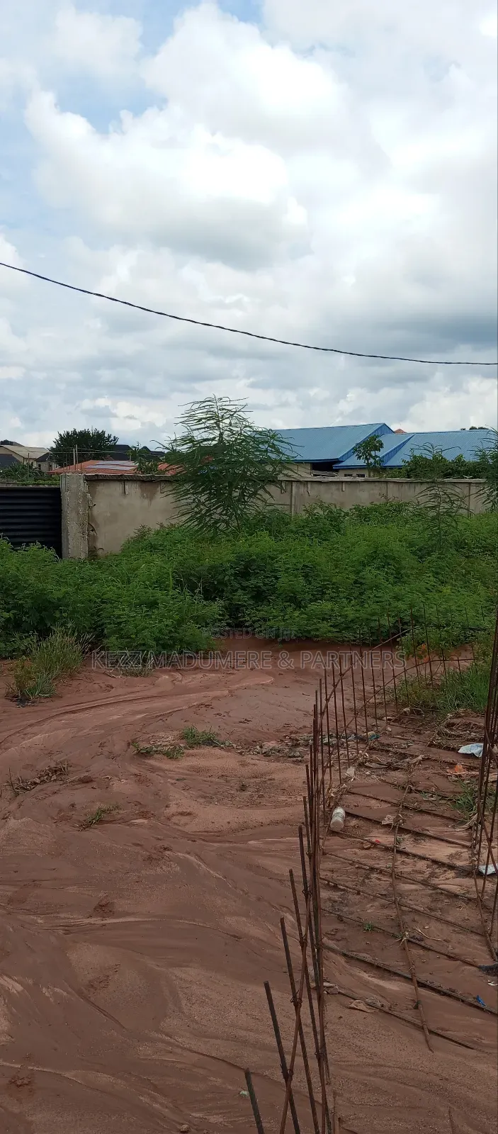 For Sale : 8 Plots Aba Rd, Umuahia