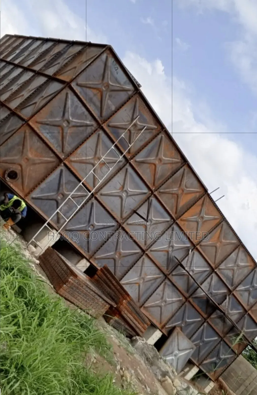 Pressed Steel/Fibreglass Water Tank Construction