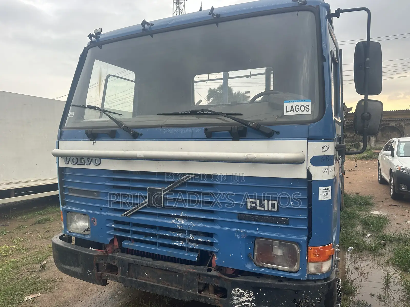 VOLVO Fl10bolts