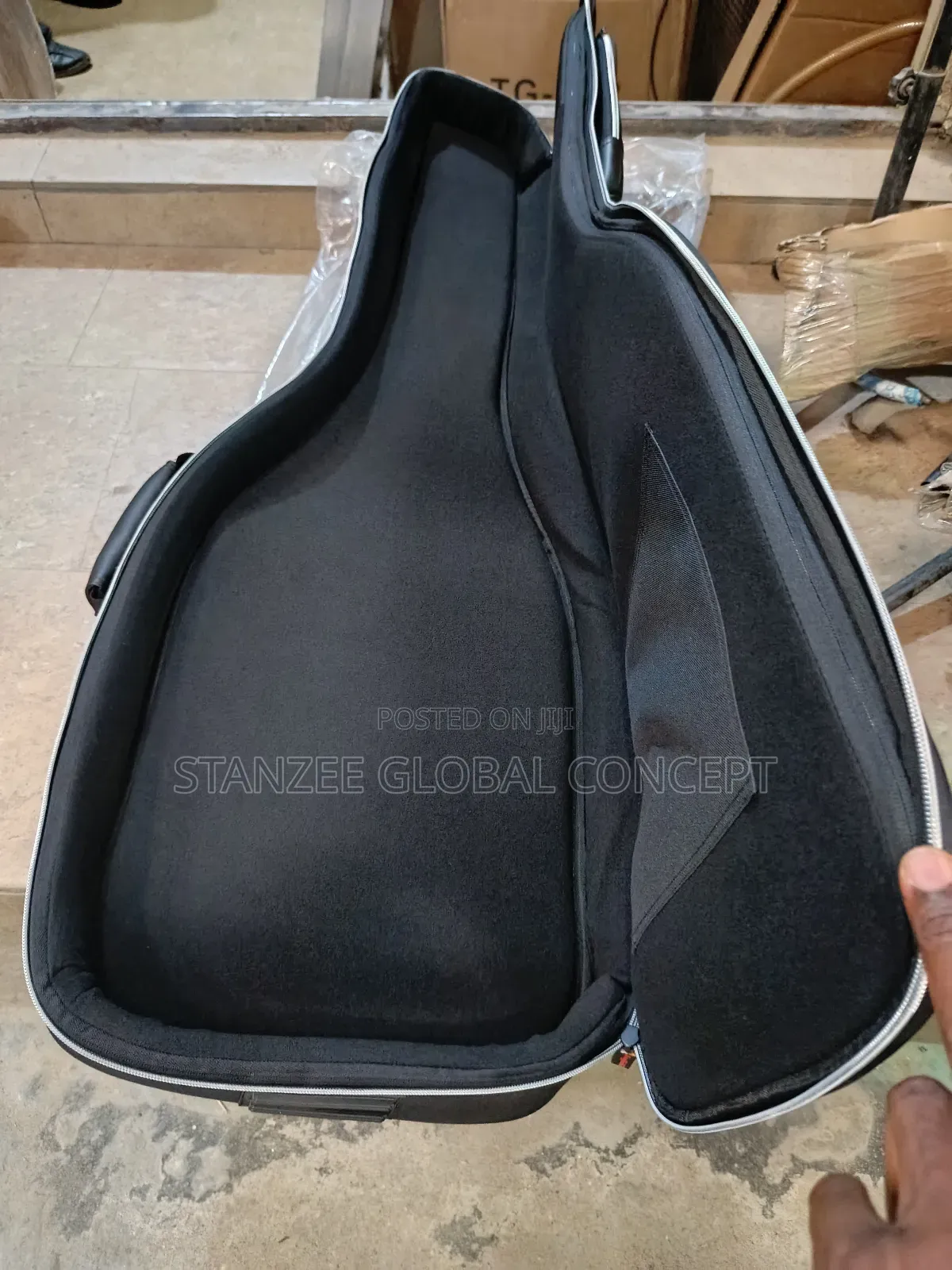 Quality Padded Bag For Lead And Bass Guitar