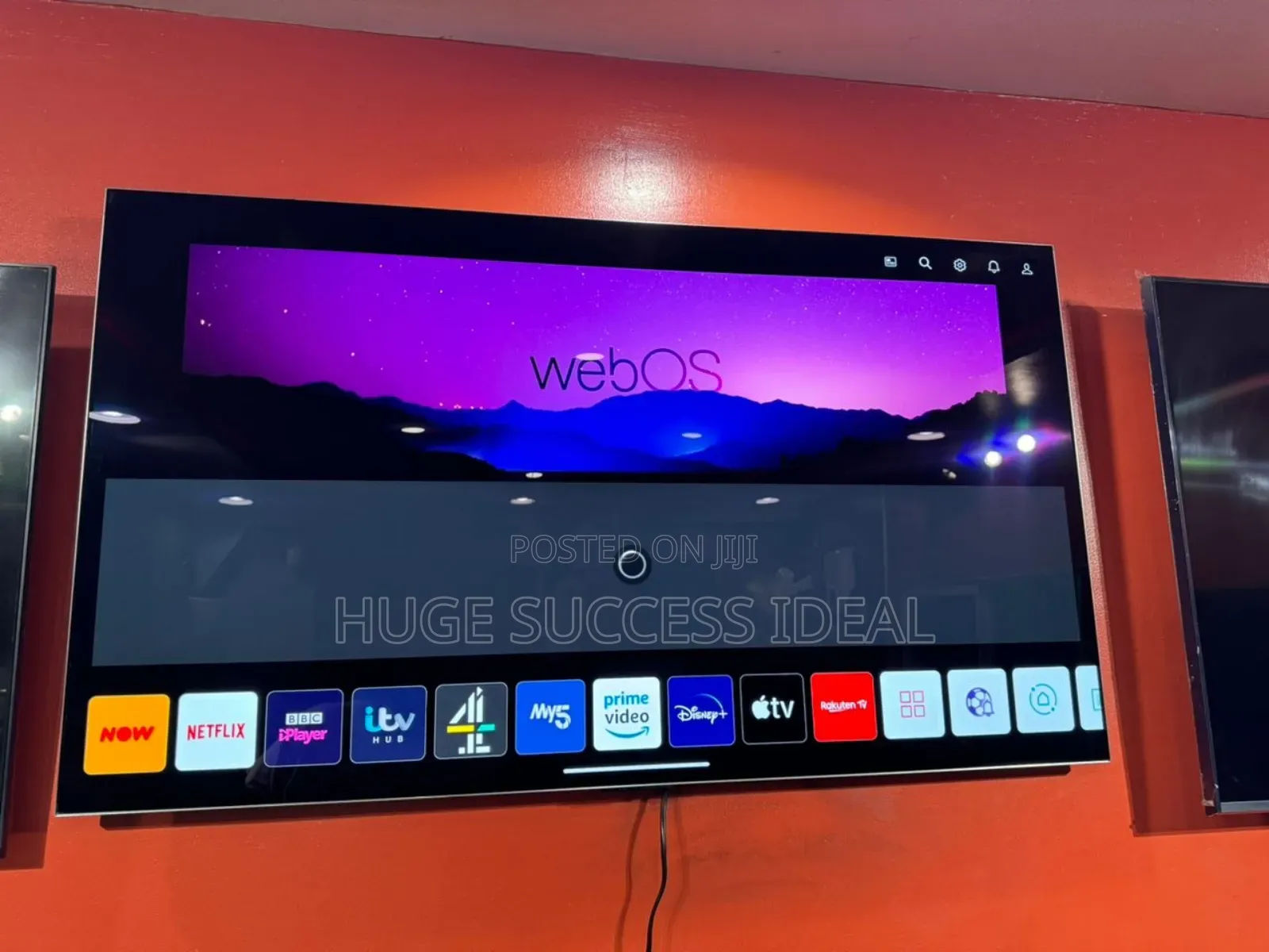 LG 55" G2 Smart Ultra HD HDR Oled TV (2022 Edition)