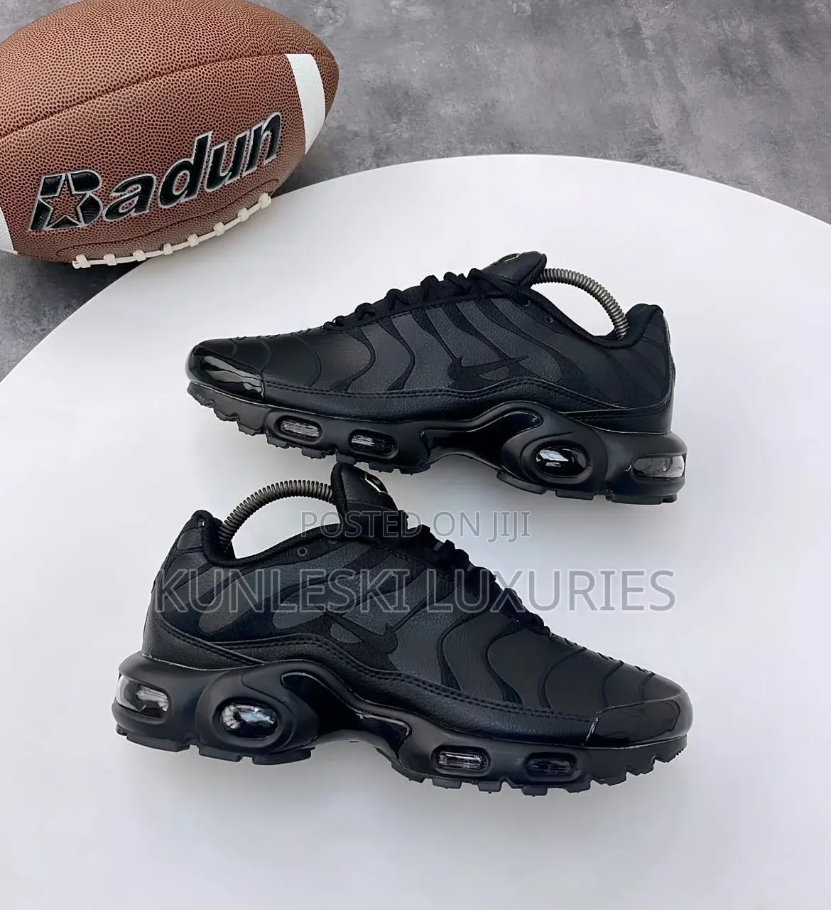 Original Nike Air Max Plus TN Triple Black Sneakers