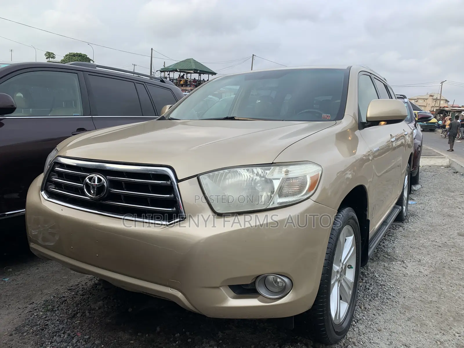 Toyota Highlander Limited 2010 Gold
