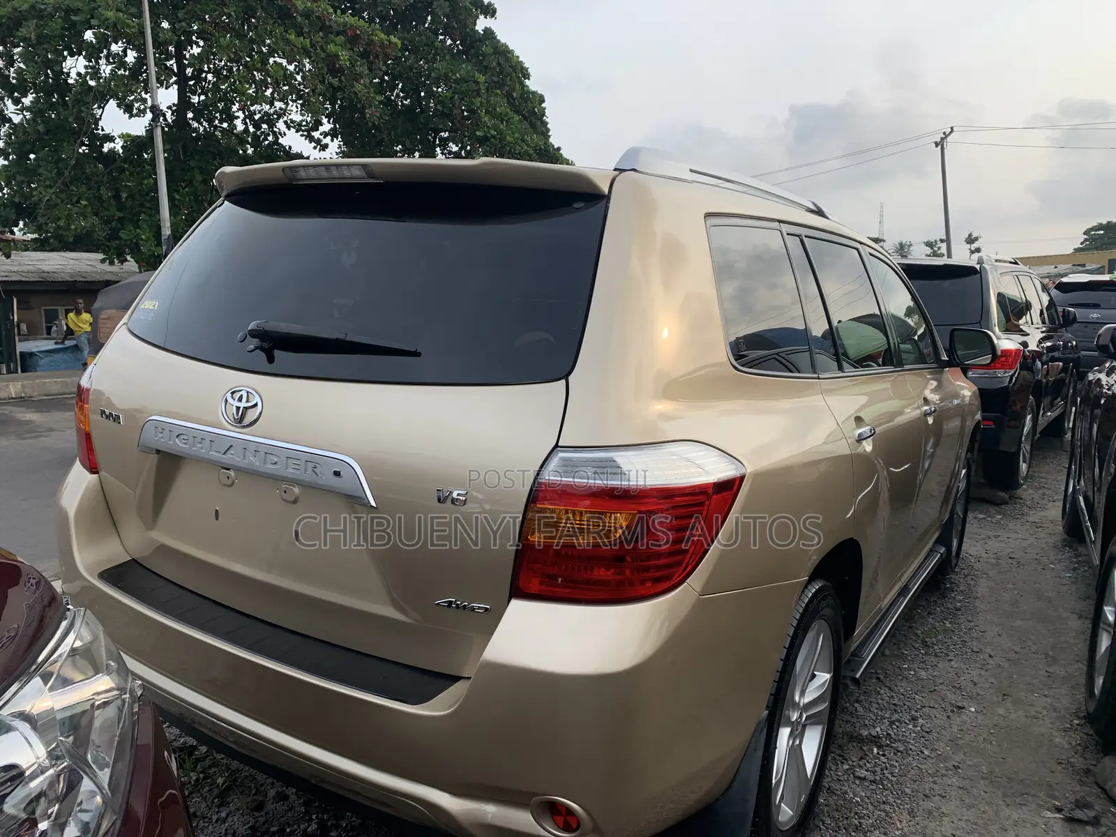 Toyota Highlander Limited 2010 Gold