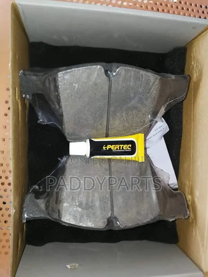 BMW 750i Brake Pads (Ceramic)