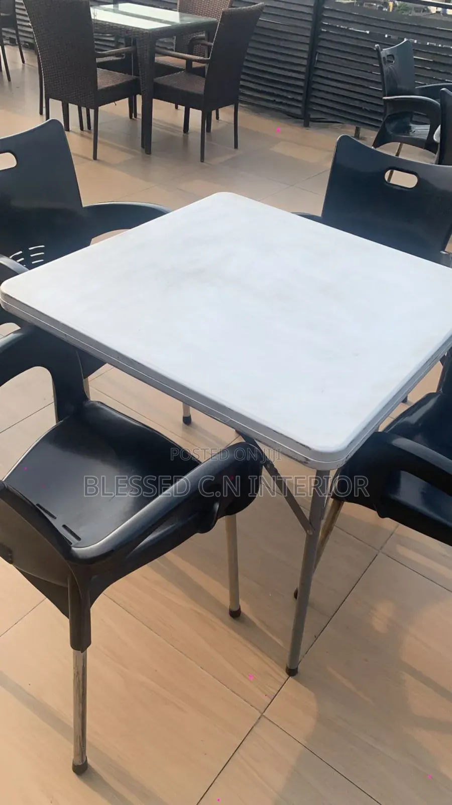 Classic Higher Quality Plastic 4fit Table