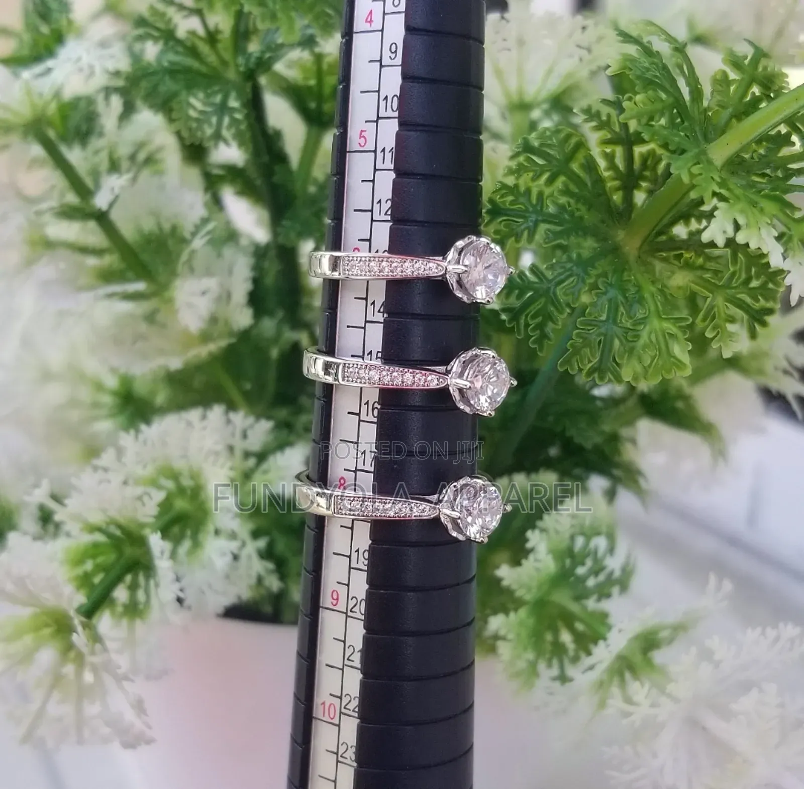 S925 Round Silver Engagement Ring