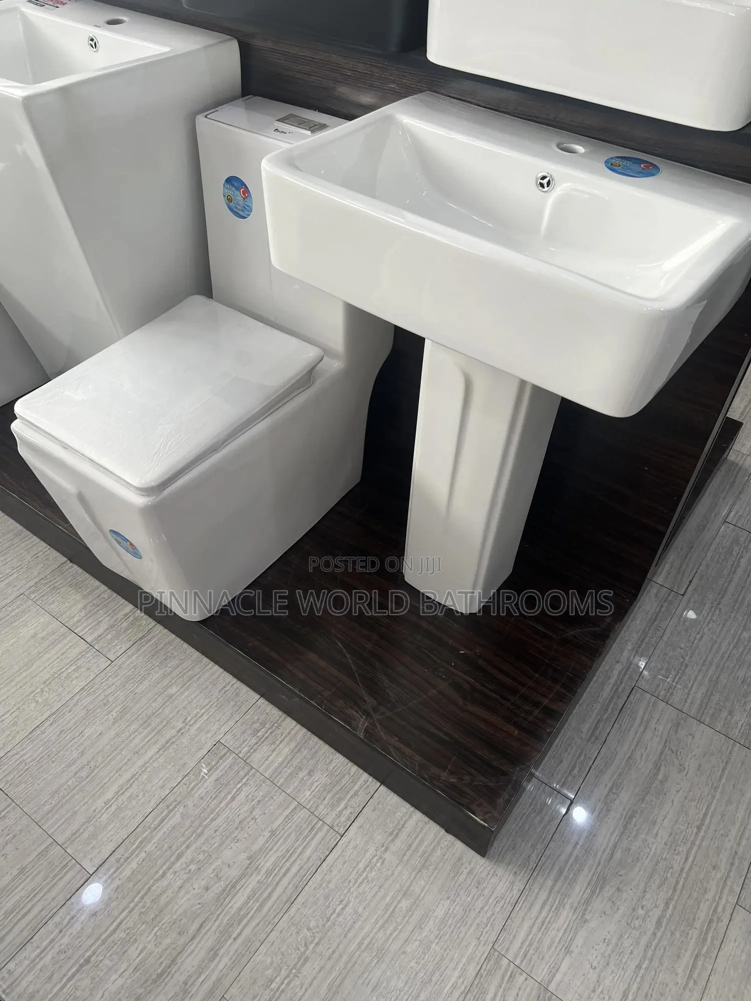 England White Water Closet WC and Washing Hand Basin 007