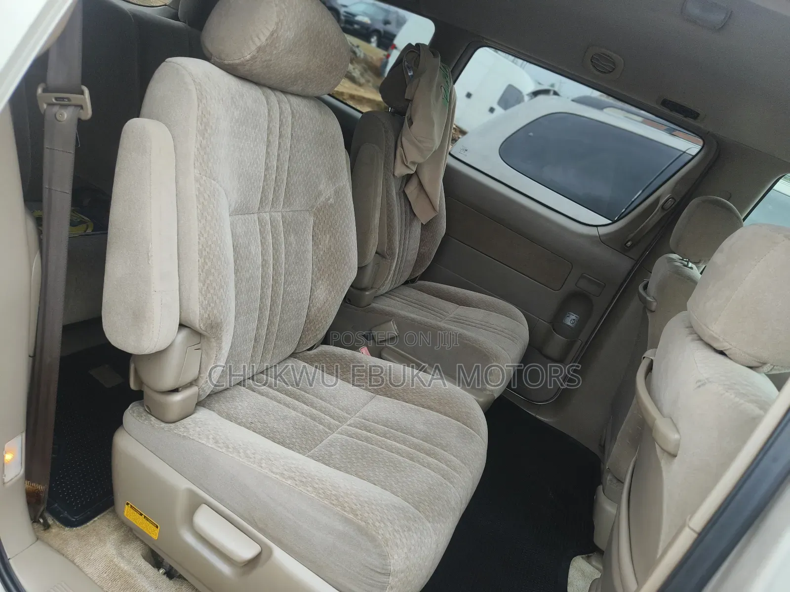 Toyota Sienna LE 2003 Gold