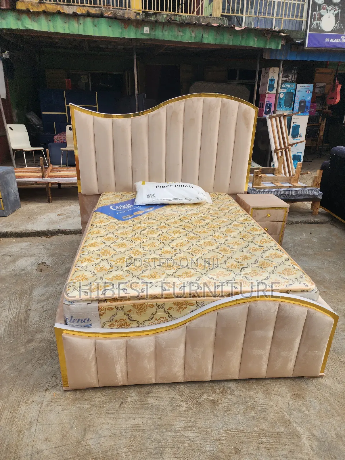 Quality 4.5by6 Upholstery Padded Bed Frame With One Bed Side