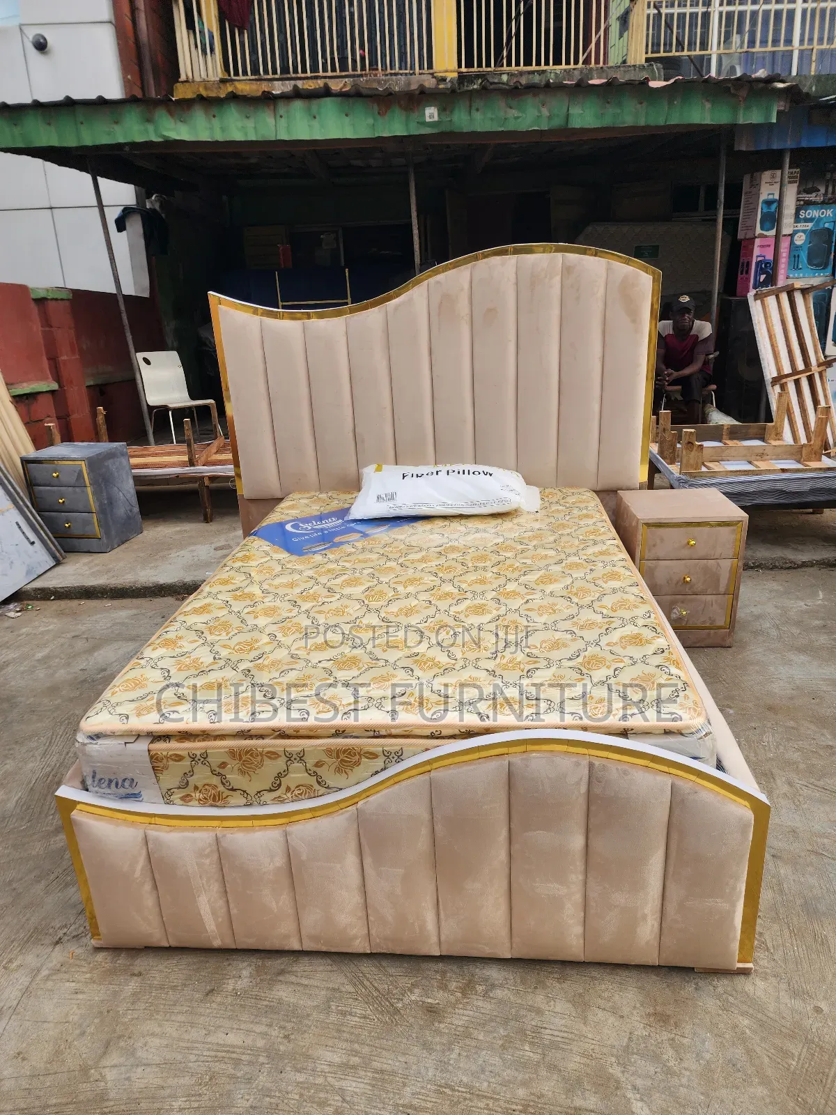 Quality 4.5by6 Upholstery Padded Bed Frame With One Bed Side