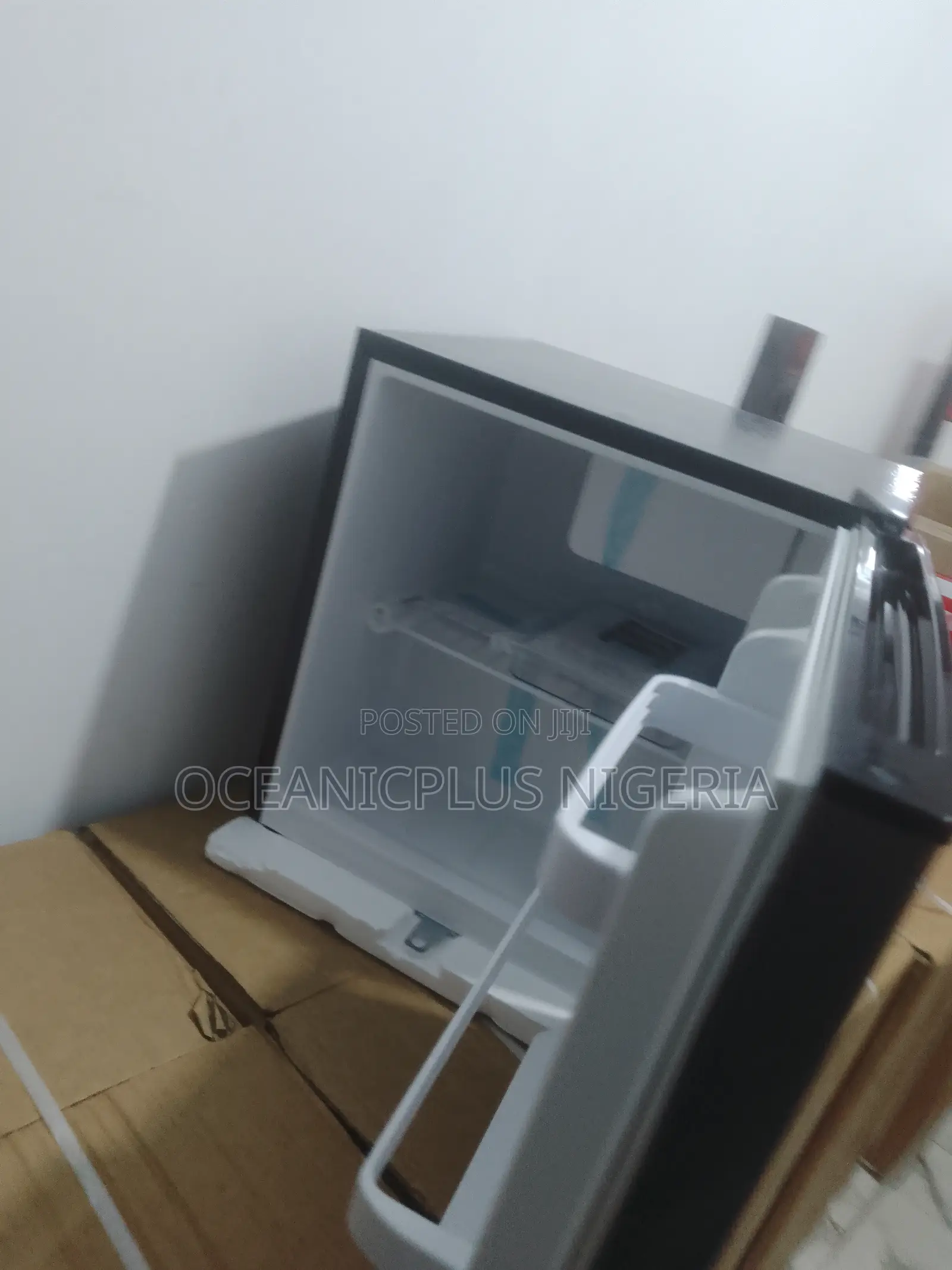 Quality Standard 45litre Royal Compact Refrigerator