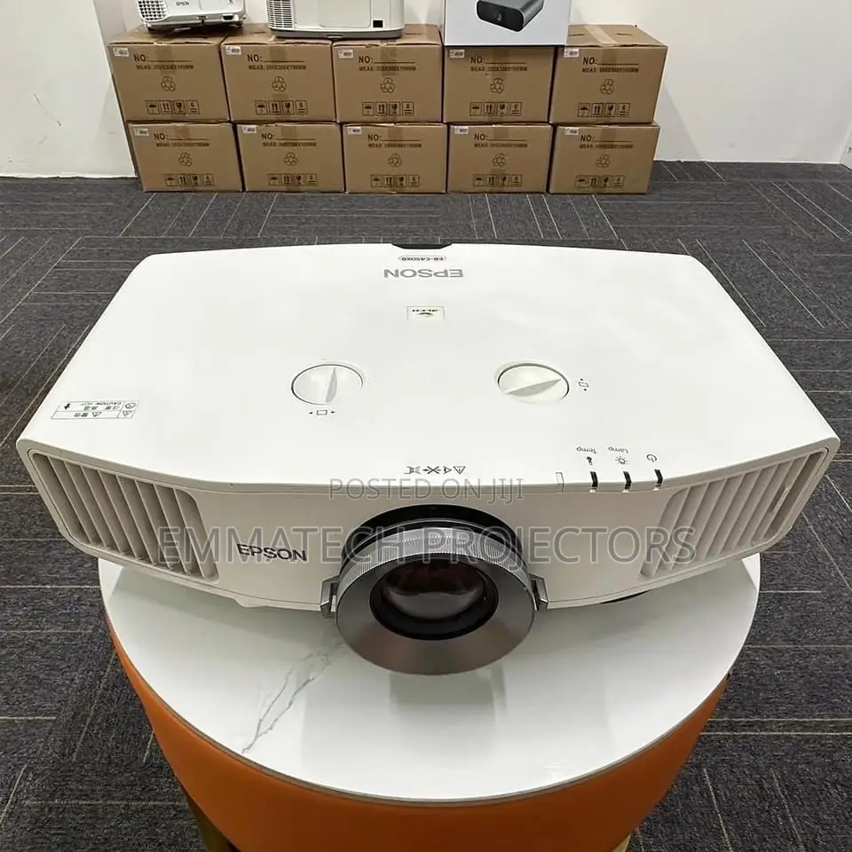 Large Venue 5000 Lumens Epson Daylight Projector Home Cinema