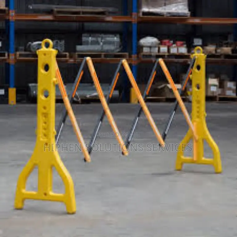 Foldable & Expandable Barrier