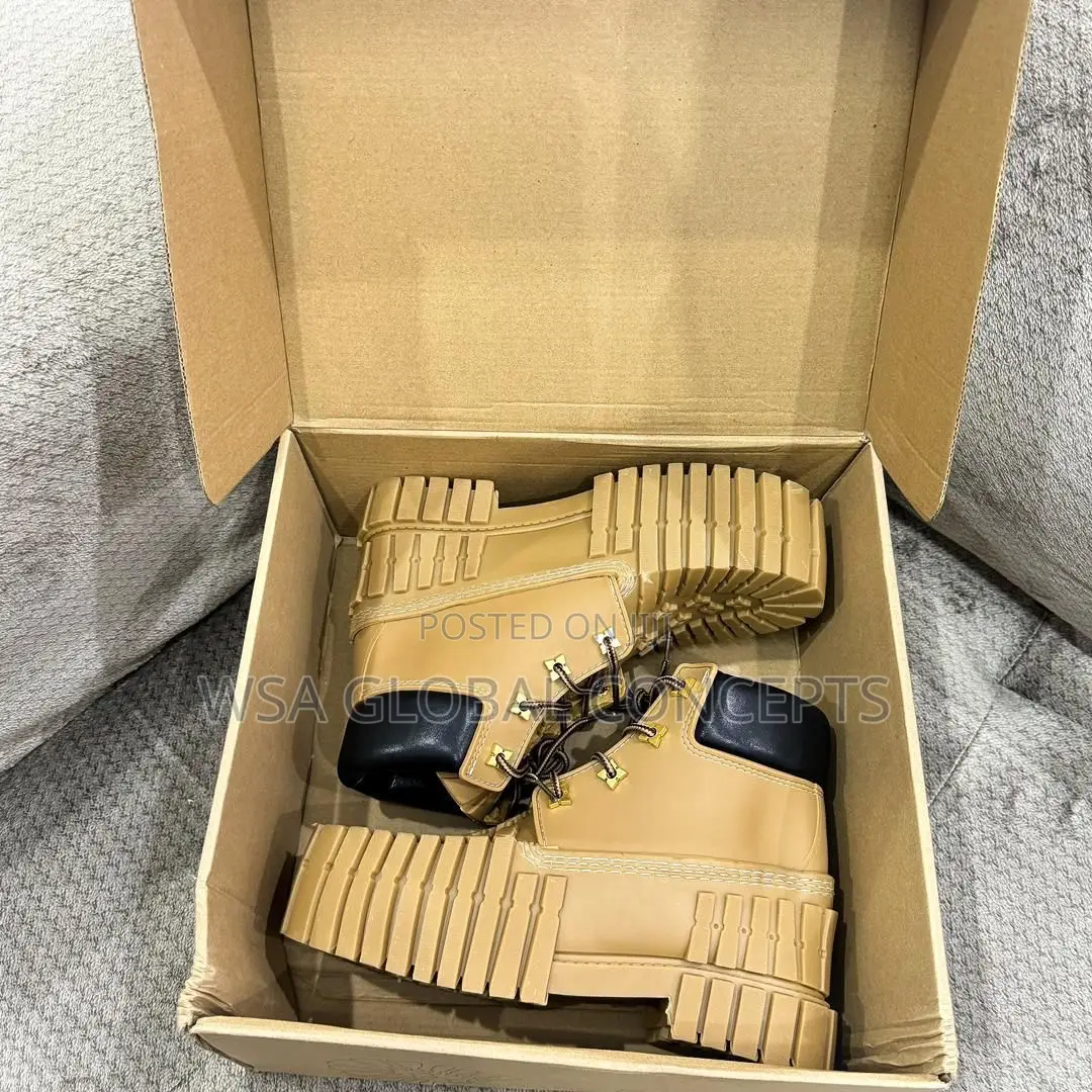 *Mschf 2X4 Boots “Black Timberland