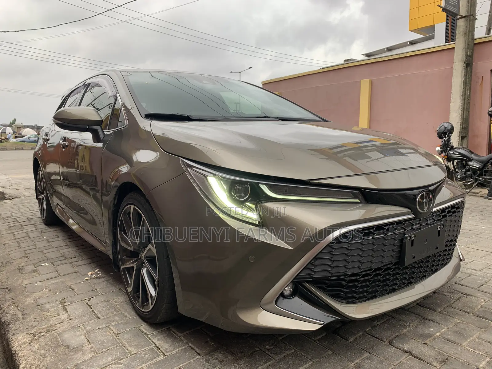 Toyota Corolla 2022 Gold