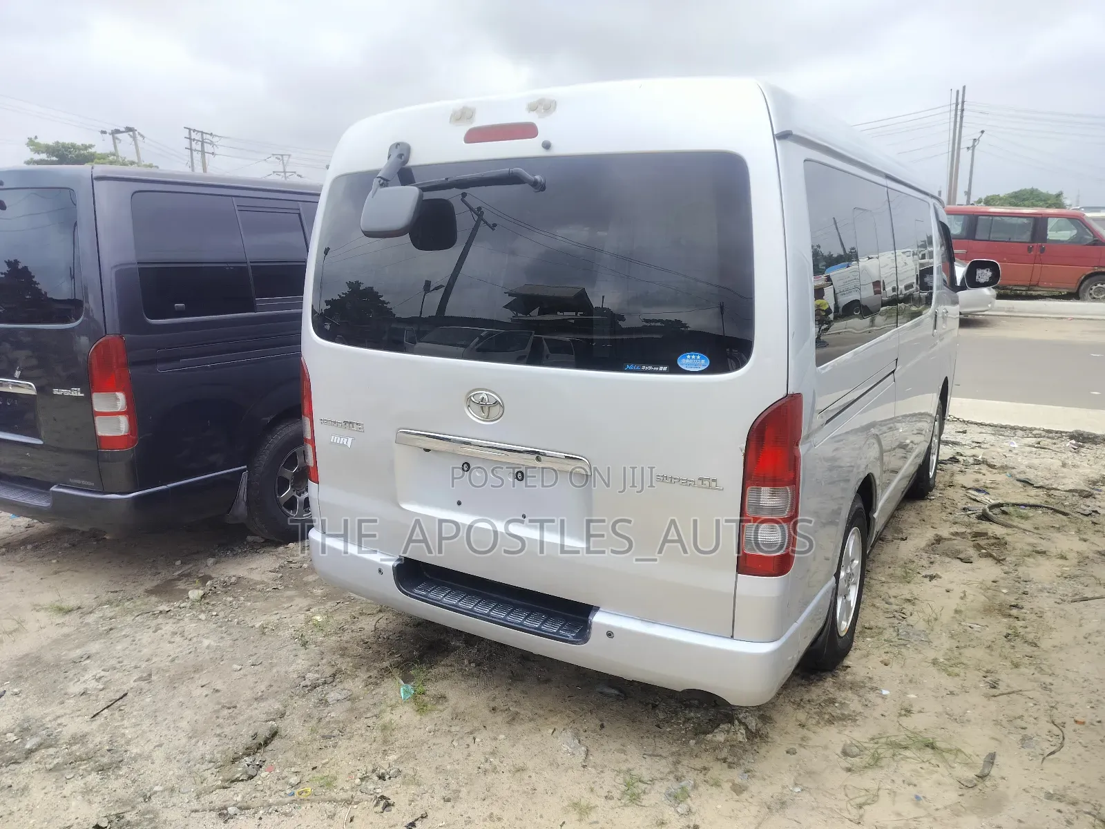 Toyota HiAce 2012 Silver