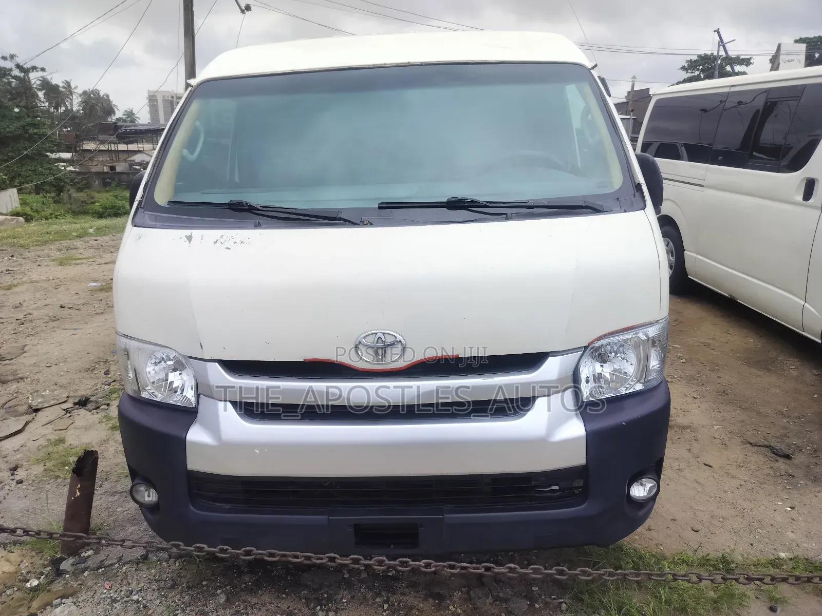 Toyota HiAce 2013 White