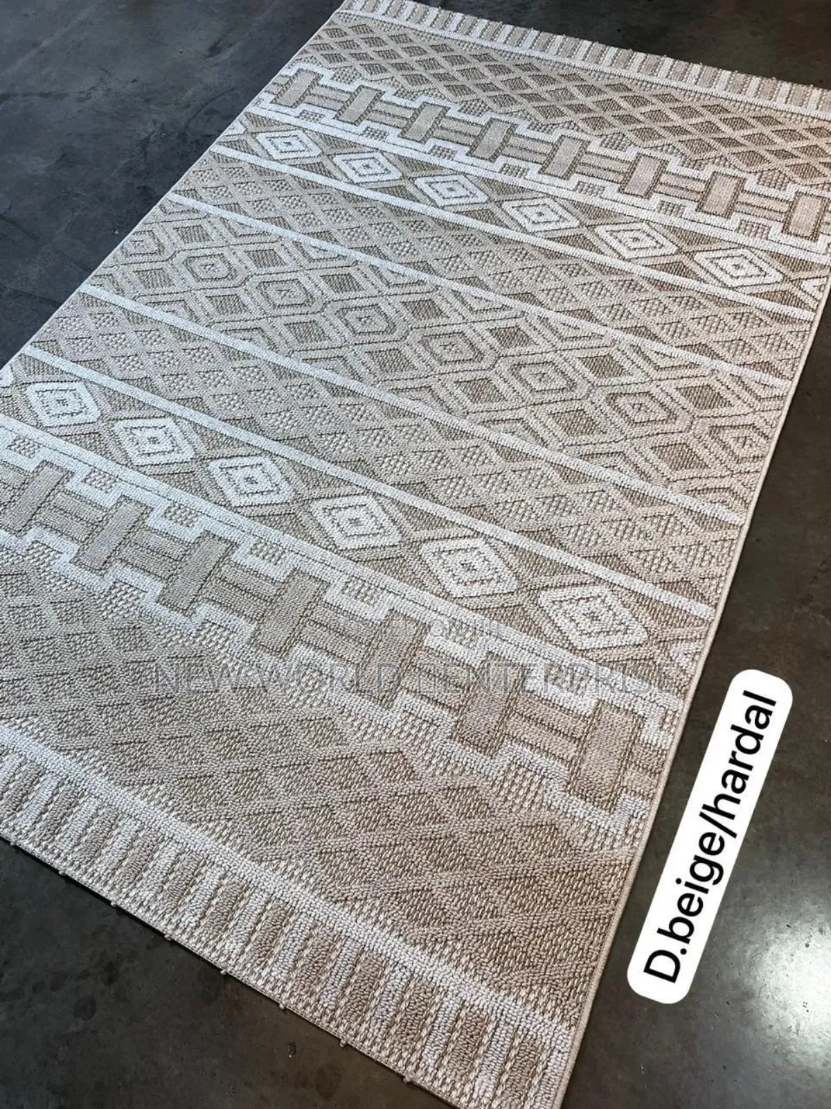 4by6 Feets Modern Turkish Persian Weaven Centre Rug